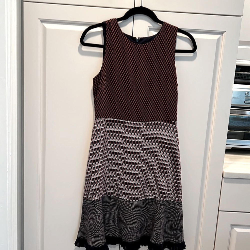 Ann Taylor size 0 multicolour dress with fringe bottom. Gorgeous dress new NWOT